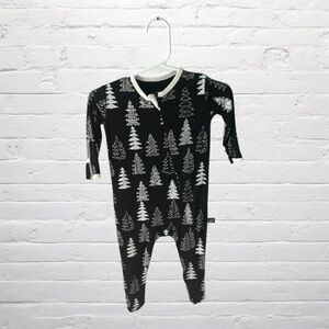 Peregrine Kidswear // Bamboo Black Pine Trees Zippy Christmas Unisex Footie
